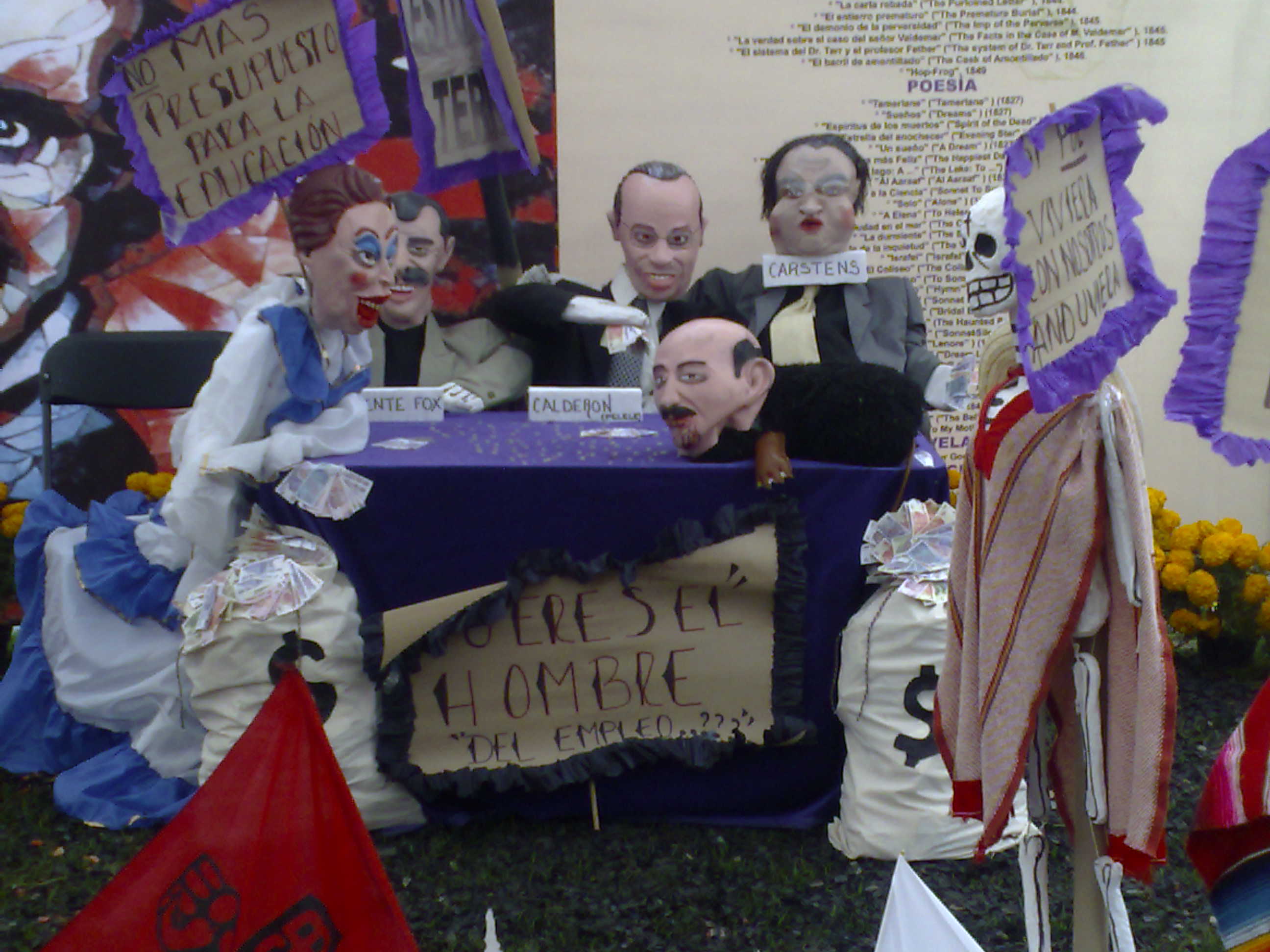 Altars in Megaofrenda UNAM 2009 Altars in Megaofrenda UNAM 2009