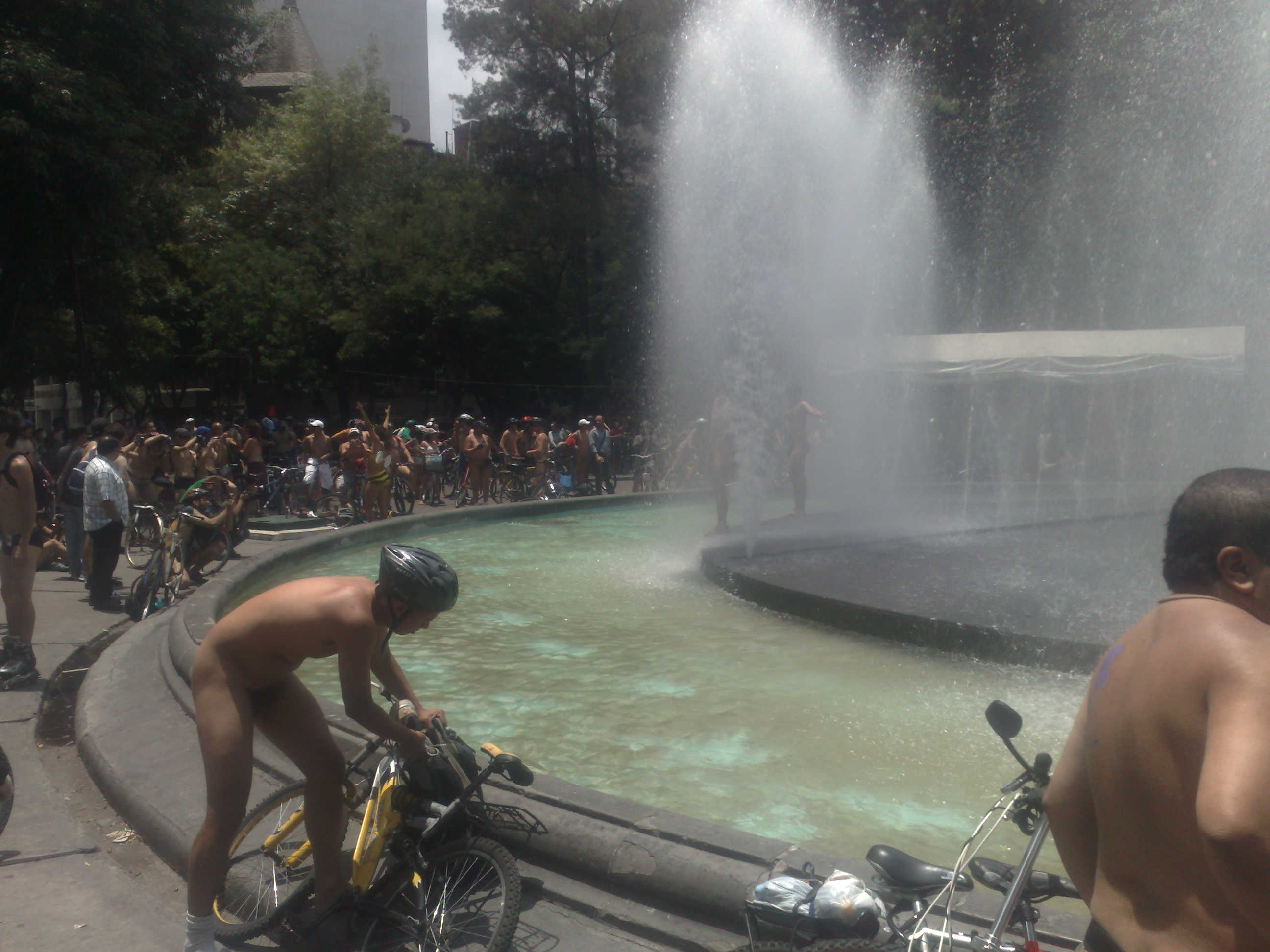 World Naked bike Ride Mexico 2010 World Naked bike Ride Mexico 2010